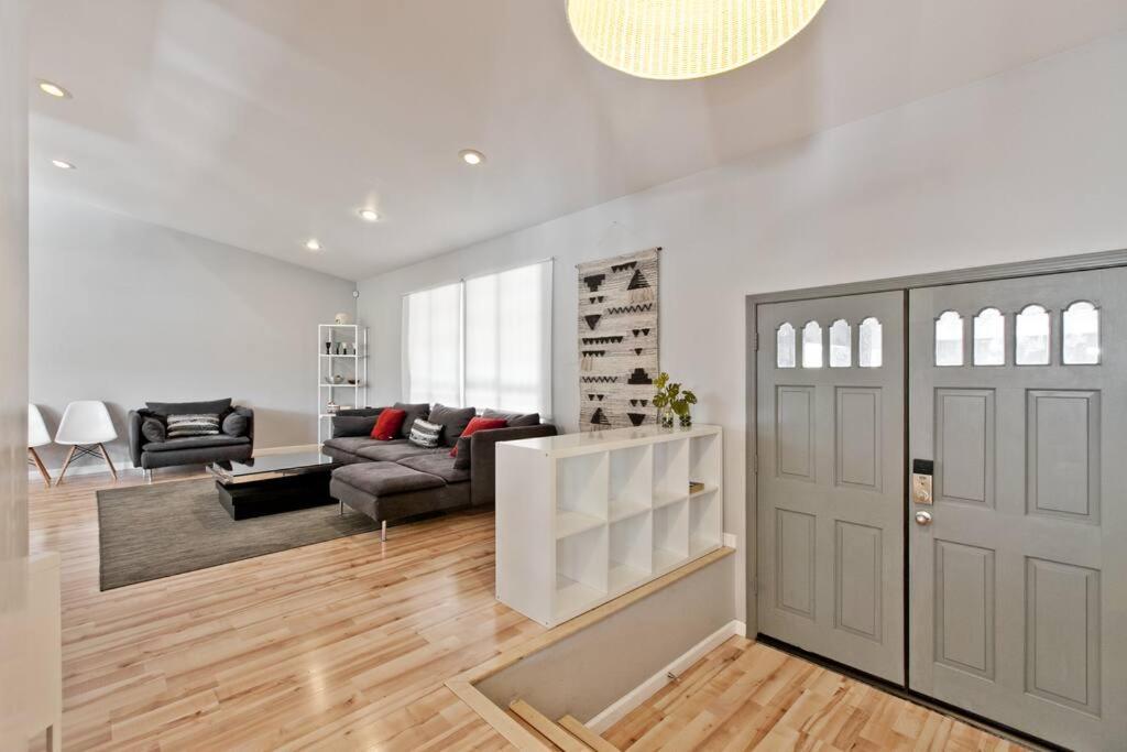 Bright, Modern 4Br With Beautiful Backyard & Pool! Villa Лас Вегас Екстериор снимка